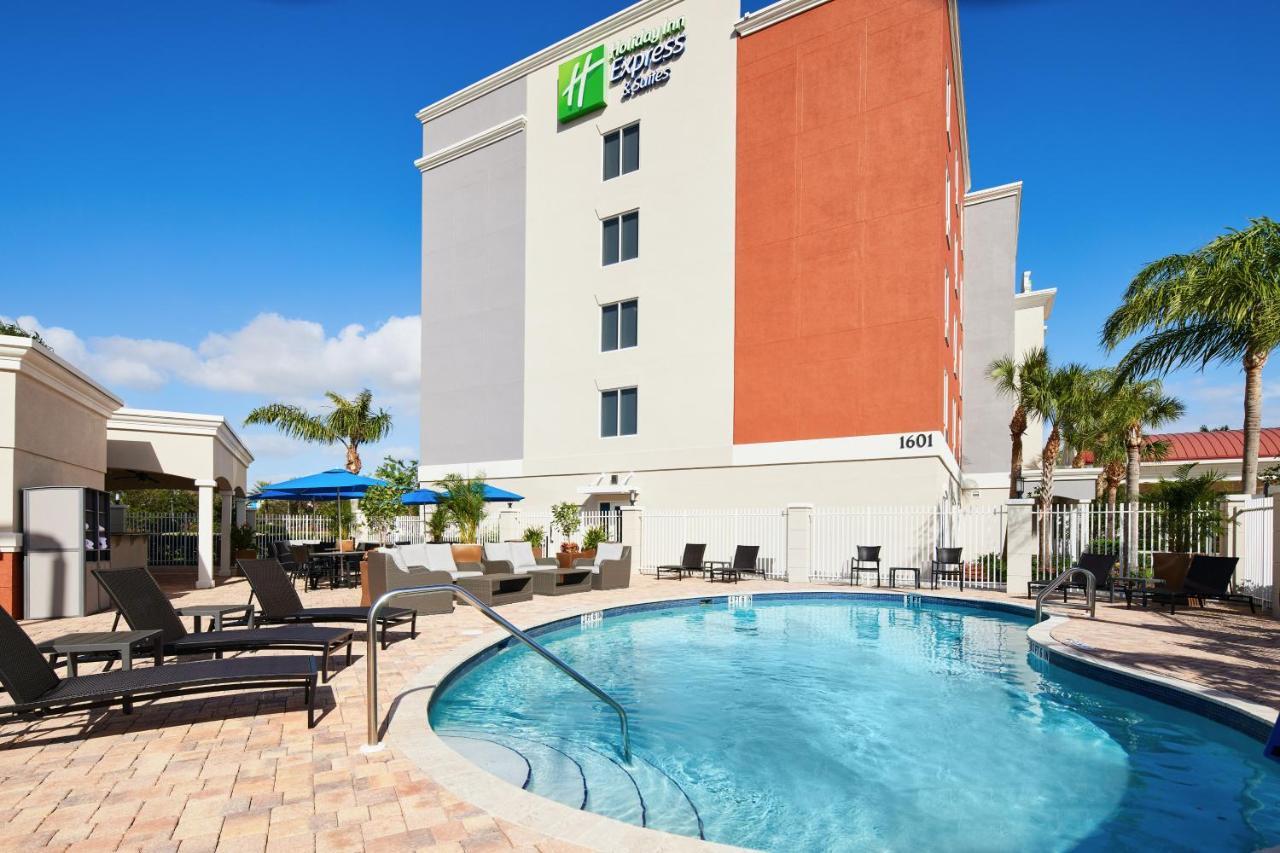 Holiday Inn Express Hotel & Suites Port St. Lucie West By Ihg Esterno foto